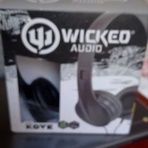 Wicked audio  kove headphones